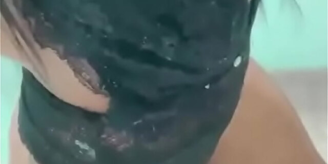 brunette,masturbation,molten